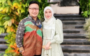 Arie Untung Diisukan Poligami, Fenita Arie Bongkar Kondisi Rumah Tangga