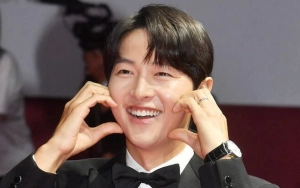 Song Joong Ki Ungkap Awal Mula Putuskan Tampil Tanpa Bayaran Untuk Film 'Hopeless'