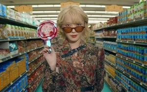 IU Bocorkan Makna Lagu 'Shopper' Tentang Mimpi yang Tak Masuk Akal