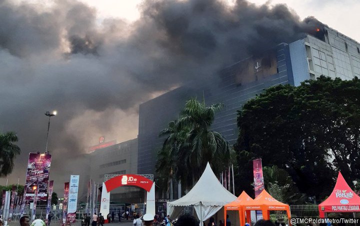 Terjadi Kebakaran di Pekan Raya Jakarta, 4 Korban Terjebak Berhasil Diselamatkan