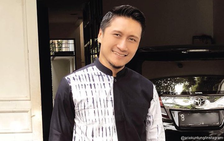 Jadi Host 'Semesta Bertilawah', Arie Untung Deg-degan Dites Sambung Ayat Alquran