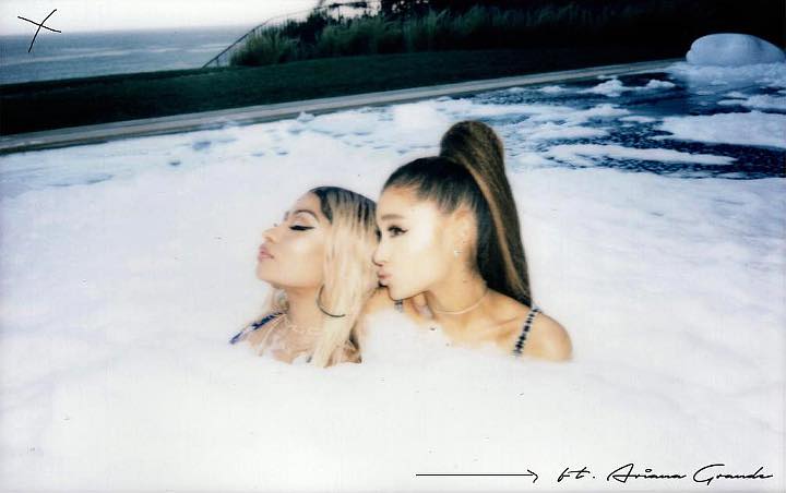 Nicki Minaj dan Ariana Grande Umbar Tubuh Seksi di Teaser MV 'Bed'