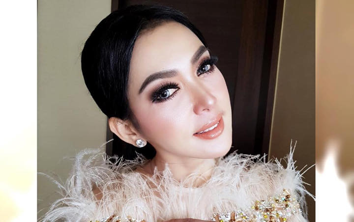 Diejek Kaya Tapi Iri pada Siti Badriah, Syahrini 'Tampar' Haters Lewat Foto Syantik di Kapal Mewah