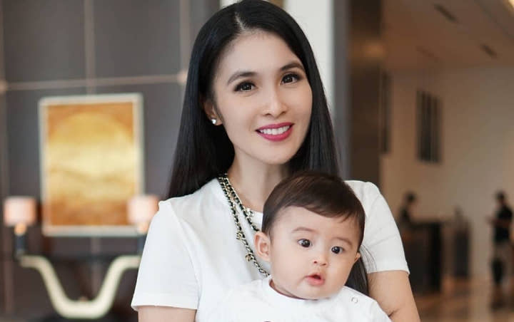 Umbar Senyum Saat Tidur, Ketampanan Anak Sandra Dewi Bikin Ketagihan