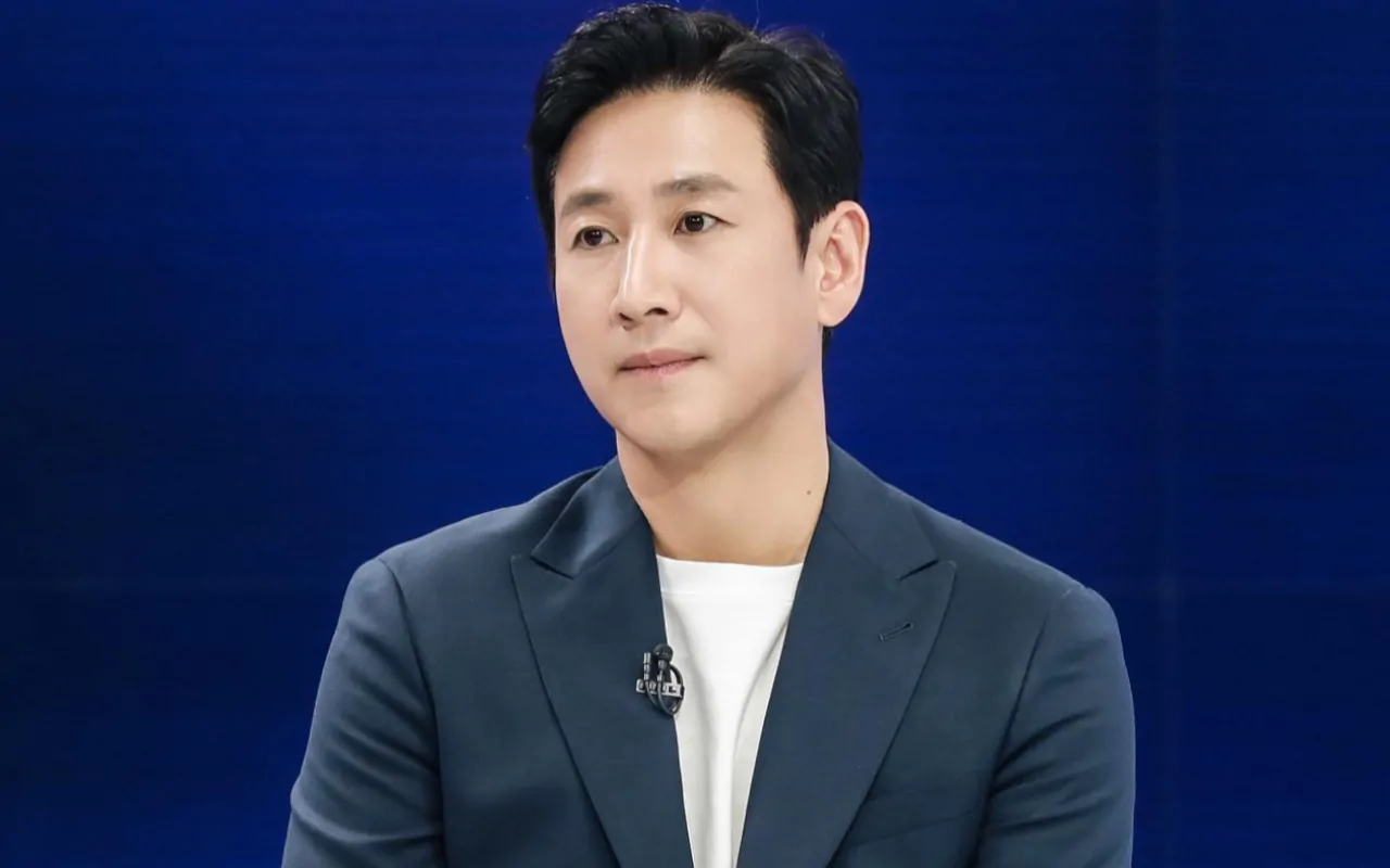 Lee Sun Kyun Diduga Tinggalkan Surat Wasiat Sebelum Meninggal