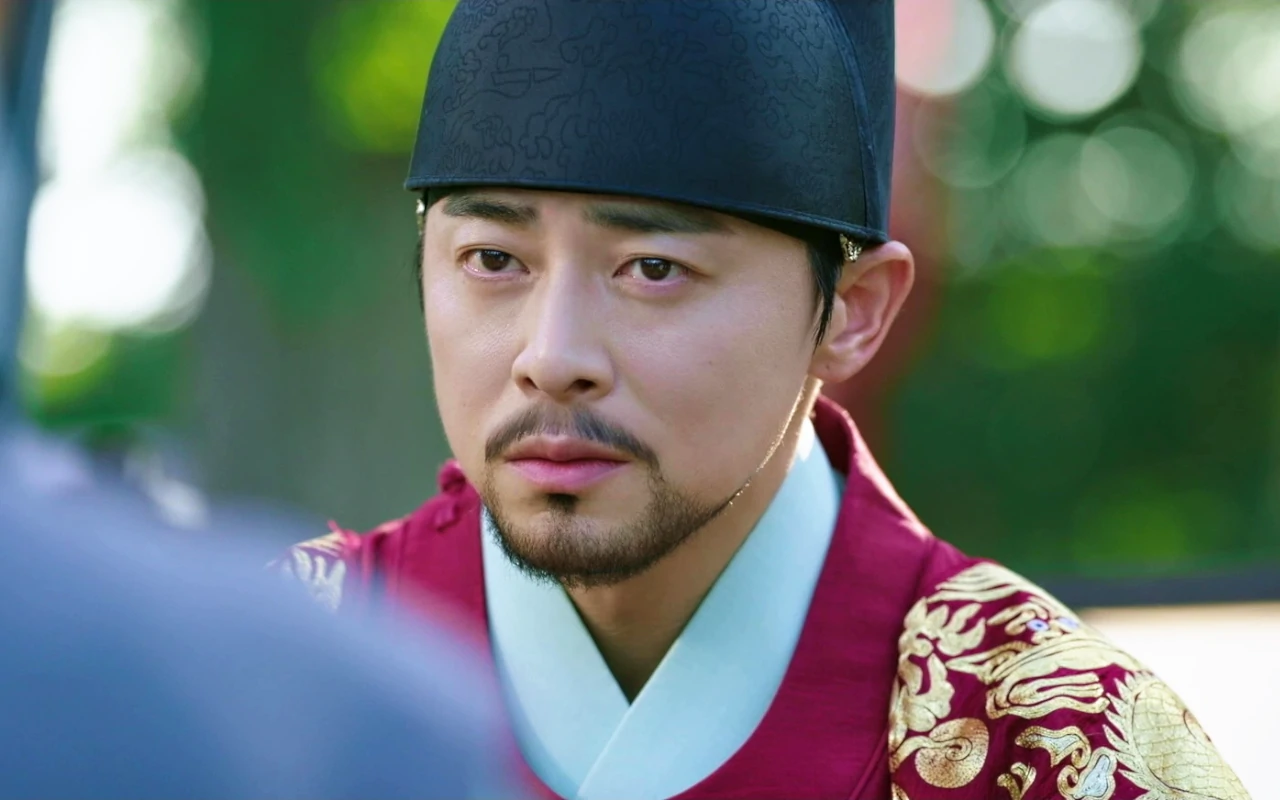 Akting Jo Jung Suk Jadi Sosok Kejam di 'Captivating the King' Disorot Media Korea