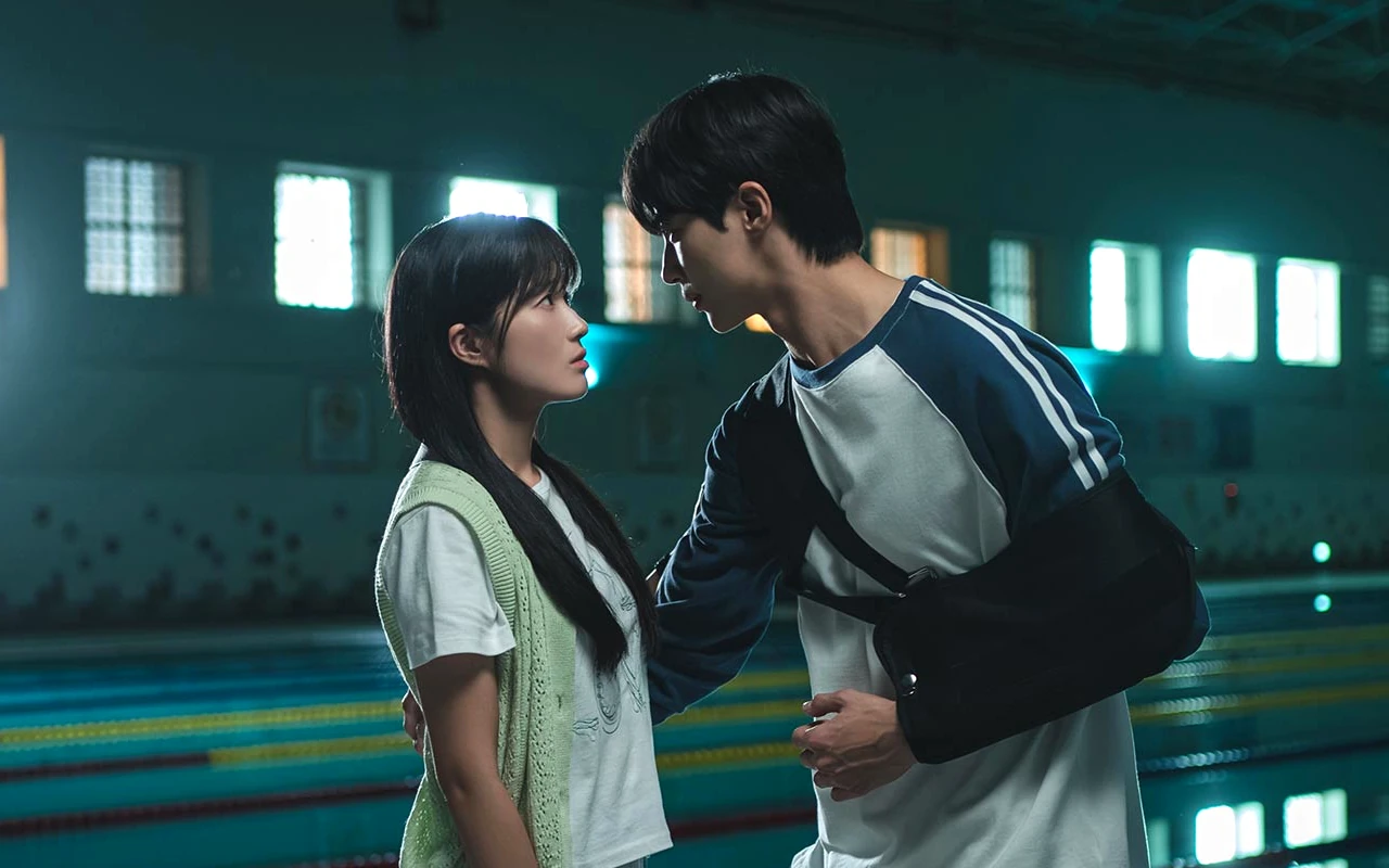 Teori Byeon Woo Seok Dibunuh Sahabat di 'Lovely Runner' Tuai Perdebatan
