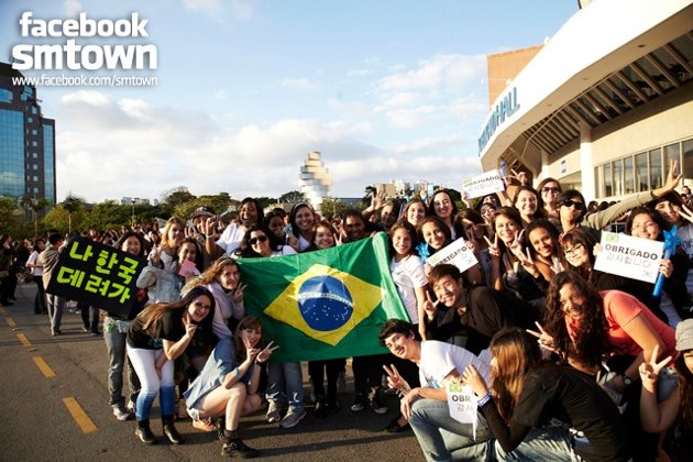 Antusiasme ELF Brazil di Luar Credicard Hall