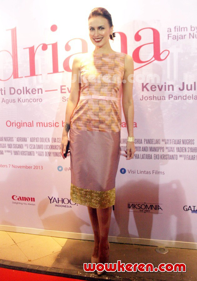 Sophia Latjuba Hadir di Premiere Film 'Adriana'