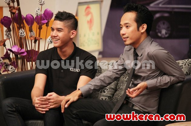 Gambar Foto Al Ghazali dan Denny Cagur di Acara 'Yuk Keep Smile'