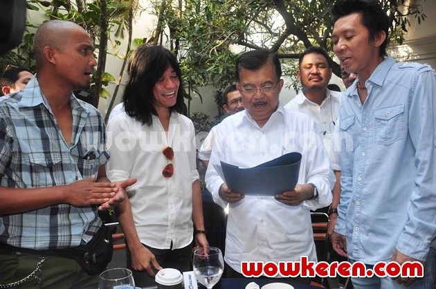 Gambar Foto Slank Hadiahkan Lagu Berjudul 'Ngindonesia'