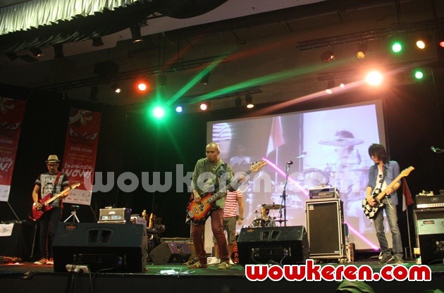 Gambar Foto Slank Launching Single 'Indonesia WOW!'