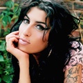 Amy Winehouse mengalami kecanduan narkoba sejak mengenal Blake, suaminya