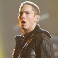 Eminem Menyanyi di Atas Panggung Saat Acara BET Awards 2010