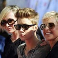 Portia de Rossi, Justin Bieber dan Ellen DeGeneres Hadir di Teen Choice Awards 2012