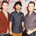 Jonas Brothers di Red Carpet MTV EMA 2012