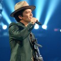 Bruno Mars Raih Penghargaan Best Male Video