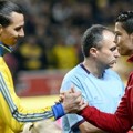 Zlatan Ibrahimovic dan Cristiano Ronaldo Bersalaman Sebelum Pertandingan