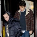 John Mayer dan Katy Perry Saat Makan Malam Bersama