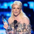 Britney Spears Raih Piala Favorite Pop Artist