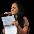 Ine Febriyanti Bacakan Puisi di Konser Kebangsaan: Langkah Sang Pemimpin
