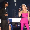 Snoop Dogg dan Gwen Stefani di MTV Video Music Awards 2014
