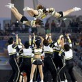 Aksi Tim Cheerleaders Korea Selatan di Pembukaan Asian Games Incheon 2014