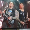 Zacky Vengeance dan Synyster Gates di Konser 'Avenged Sevenfold Tour Asia 2015'