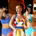 Katy Perry Tampil Ceria di Super Bowl 2015