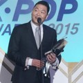 PSY Raih Piala Artist of the Year - Desember