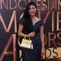 Olivia Zalianty di Indonesia Movie Actors Awards 2016
