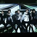 EXO Saat Nyanyikan Lagu 'Monster'