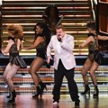 Aksi Nge-rap James Corden di Panggung Grammy Awards 2017