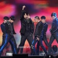 EXO Nyanyikan 2 Lagu 'The Eve' dan 'Ko Ko Bop' di Asia Artist Awards 2017