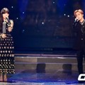 Kolabirasi Lee Soo Hyun AkMu dan Jinhwan iKON di Gaon Chart Music Awards 2018