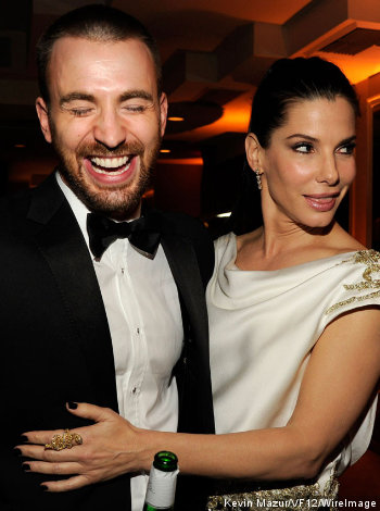 Chris Evans dan Sandra Bullock Jalani Hubungan Tanpa Status