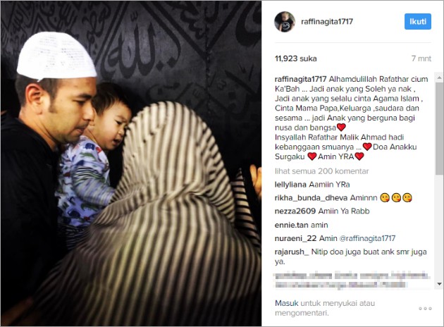 Bikin Raffi Nagita Bangga Rafathar Khusyuk Saat Tawaf Dan Cium Ka Bah