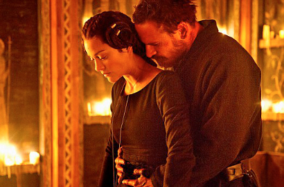 Michael Fassbender dan Marion Cotillard Mesra di 