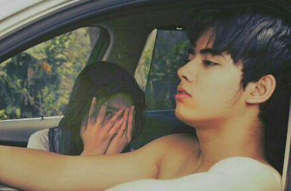 Prilly Latuconsina Malu Lihat Aliando Topless