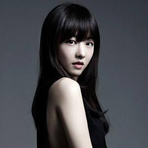 Park Bo Young Profile Photo
