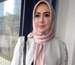 Rujuk, Eddies Adelia Kembali Jalani Ramadan Bareng Ferry Setiawan