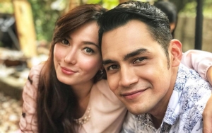 Bukan Sekedar Tamu, Asmirandah-Jonas Rivanno Punya Peran Penting di Pernikahan Randy Pangalila