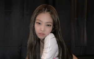  Jennie Berita Foto Video Lirik Lagu Profil Bio 