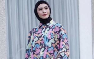 Diledek Rekan Artis, Donita Tak Bisa Ucap 'Jilbab' Meski Sudah Berhijab