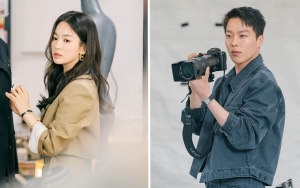 Song Hye Kyo Unggah Foto Mesra Bareng Jang Ki Yong Secara Lengkap Jelang Drama Baru Tayang