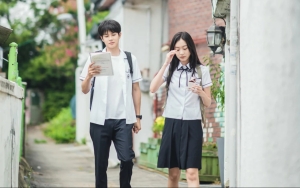 Kisah Choi Woo Shik dan Kim Da Mi Semakin Greget, Tim 'Our Beloved Summer' Beri Bocoran Menarik