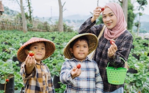 'Korban' Ayus-Nissa Sabyan, Ririe Farius Nyesek Ungkap  Anak-Anaknya Sering Tanya Arti Selingkuh