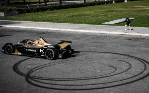 Kontraktor Ungkap Alasan Gunakan Bambu Untuk Jadi Kerangka Permukaan Sirkuit Formula E