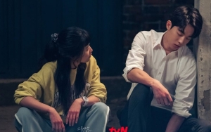 Romantis Abis, Begini Syuting Adegan Nam Joo Hyuk Selamatkan Kim Tae Ri di 'Twenty-Five, Twenty-One'