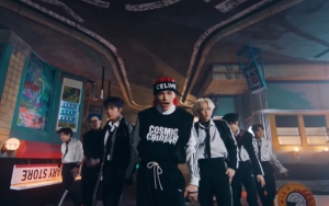 Stray Kids Tampilkan Kesan Garang di MV Comeback 'MANIAC'